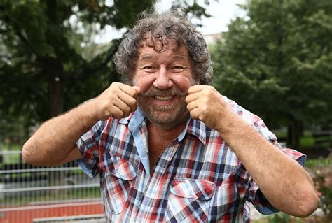 Zdeněk troška is a czech film director. Zdeněk Troška má s bývalými partnery kamarádské vztahy ...