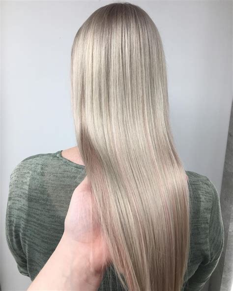 We Could Look At This Sleek High Shine Hair Color All Day Long
