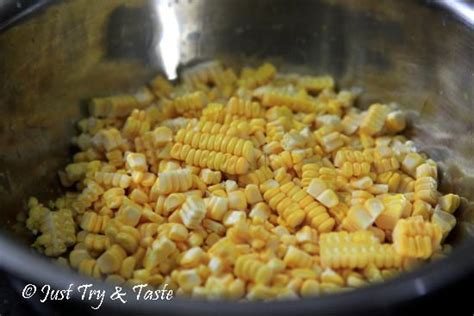 Rasanya yang gurih dengan tambahan aneka sayuran membuat bakwan banyak disukai. Resep Bakwan Jagung Garing | Resep masakan, Makanan dan ...