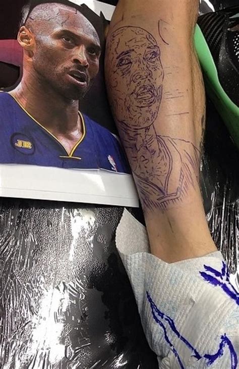 Kobe bryant tattoos tattoo guys tribute tattoos bryant lakers black mamba sleeve tattoos tatting tattoo ideas oriental. Pin on lakers