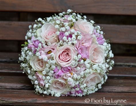 Check spelling or type a new query. Wedding Flowers Blog: Laura's Romantic Pink and White ...