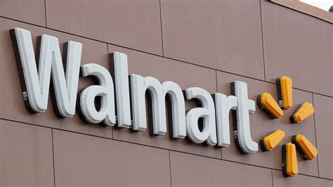 Walmart supply chain and logistics chief talks about challenges