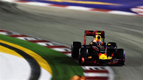 F1 driver @redbullracing | keep pushing the limits 🦁 shor.by/maxverstappen. 2016 Singapore GP - Max Verstappen (Red Bull) [1920x1080 ...