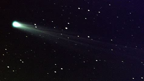 Are Comets Falling Stars Can They Strike Earth Nasa Reveals What They