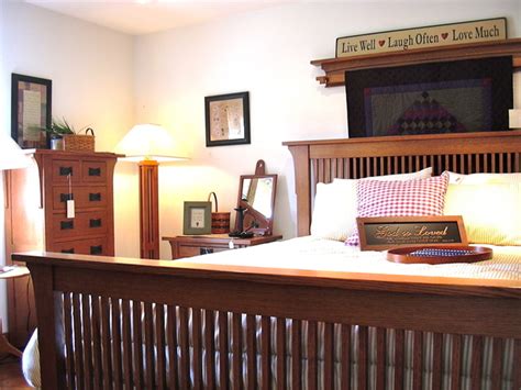 I love shaker furniture and this photo is one of my favorites. Shaker, Mission & Craftsman Bedroom Furniture : Seattle ...