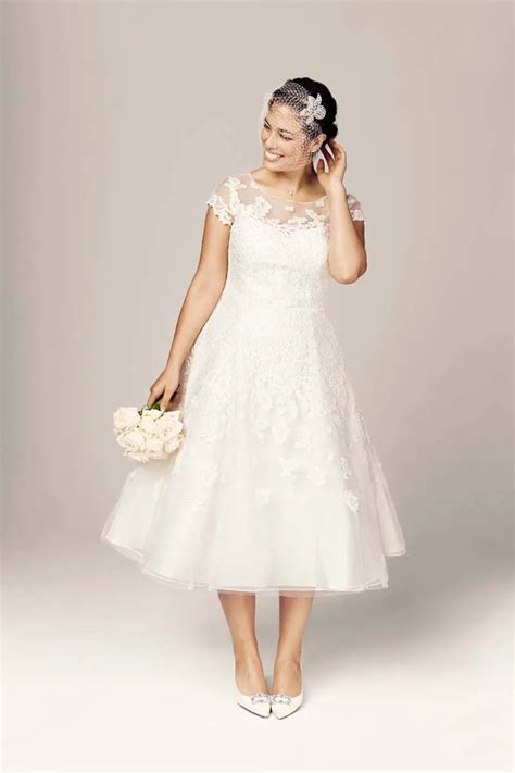 Elegant Sweetheart Plus Size Wedding Dress Short Bridal Gown Wedding