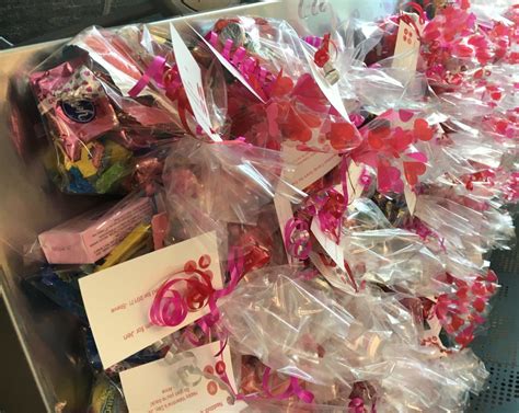 Book candy cane inn, anaheim on tripadvisor: Nextdoor Candy Grams: Spreading Love and Raising Money for ...