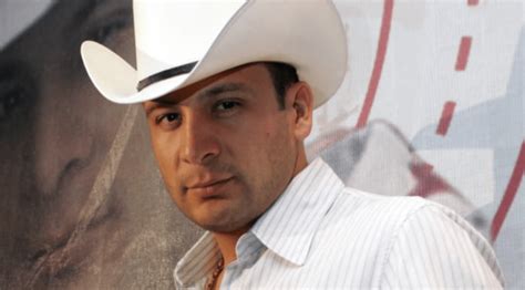 Is Valentín Elizalde Married To Wife Or Dating A Girlfriend Past