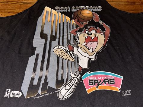 Vintage 1995 San Antonio Spurs Looney Tunes Nba Shirt Gem