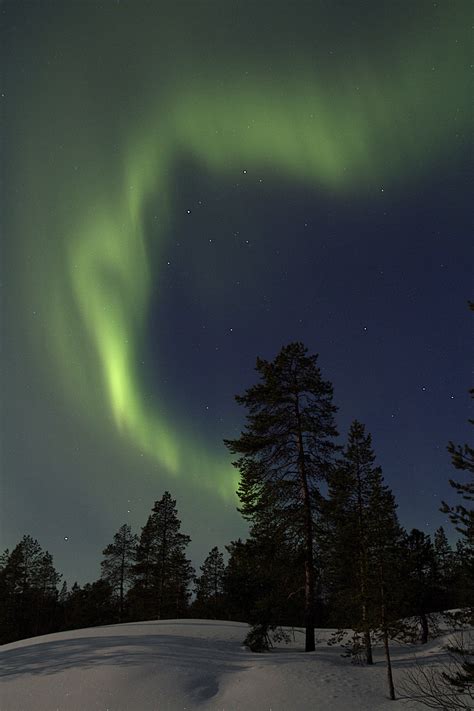 An aurora, sometimes referred to as a polar light, is a natural light display in the sky, predominantly seen in the high the form of the aurora, occurring within bands around both polar regions, is also. Northern Lights / Polarlicht / Aurora polar / Aurora polaire / Auora polare | Big, Big World