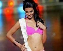 Indian Bikini Model And Actress Sexy Sayali Bhagat Bikini Wallpaper My Xxx Hot Girl