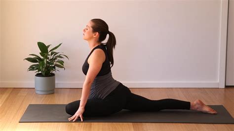 5 Best Exercises For Sciatica During Pregnancy 2023