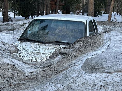 Photos Buried Cars In South Lake Tahoe Ca Are Starting To Reappear