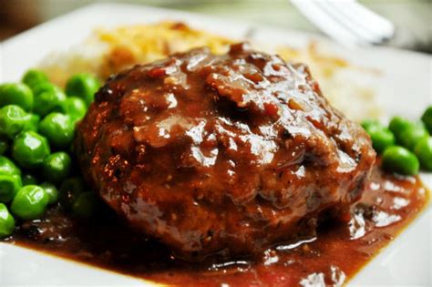 Form into 4 to 6 oval patties, and then make lines across the patties to give them a steak appearance. The Very Best Salisbury Steak - Foodgasm Recipes