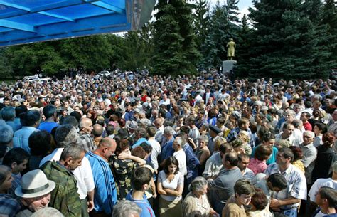 3 Days In Hell Russia Mourns Beslan School Siege Victims 10 Years On — Rt World News