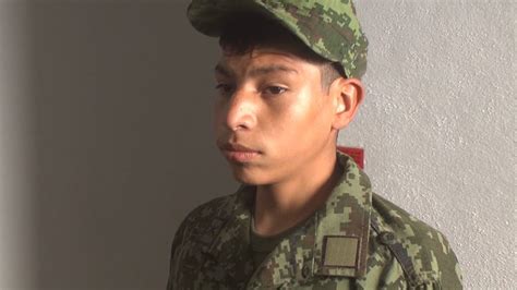 Brayan Méndez Se Convierte En Soldado Por Un Día Youtube