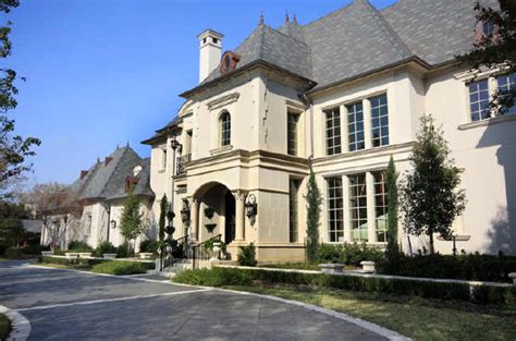 See more ideas about country mansion, home, farm house living room. French Country Mansion in Dallas | Homes of the Rich - The ...