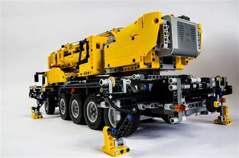 Lego Technic Hub The Amazing 42009 Mkii Mobile Crane
