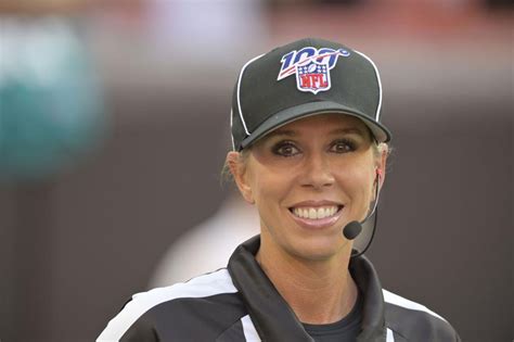 Sarah Thomas Groundbreaking Nfl Ref To Receive Honorary Degree From