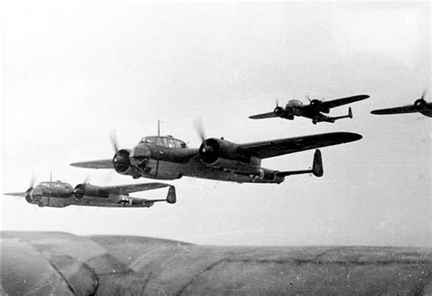 Link German Bombers Dornier Do 17z Fly To Bomb London 1940 Wwii