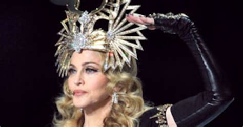 Madonna Shares Photos Of Bruises Cuts And A Fat Lip E News