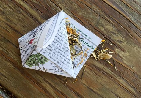 Make Your Own Origami Seed Packet Diy Seed Packets Paper Crafts