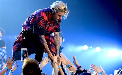 Justin bieber performs on stage during the one love manchester benefit concert at old trafford cricket ground on june 4, 2017 in manchester, england. 10 Mind-Blowing Things to Expect at Justin Bieber's Concert