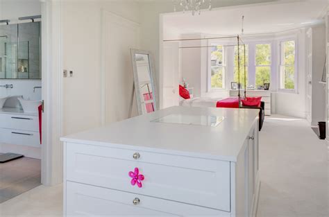 We did not find results for: Oxford Dressing Room | Stonehouse Furniture
