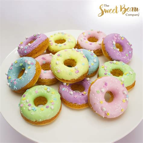 Pastel Donuts In 2021 Chocolate Dipped Sweet Sweet Treats