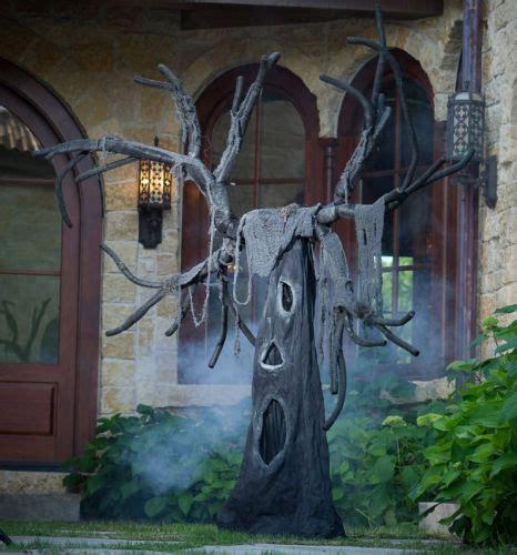Creepy Haunted Tree Halloween Prop With Positional Tree Branches