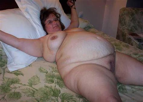 Grannies And Matures On The Bed Pics Xhamster Sexiezpicz Web Porn