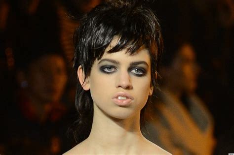 Lily Mcmenamy Model Goes Topless At Marc Jacobs Fashion Week Show