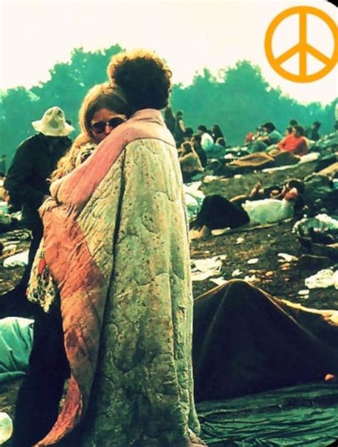 Peace And Love At Woodstock 1969 Gone Not Forgotten Pinterest