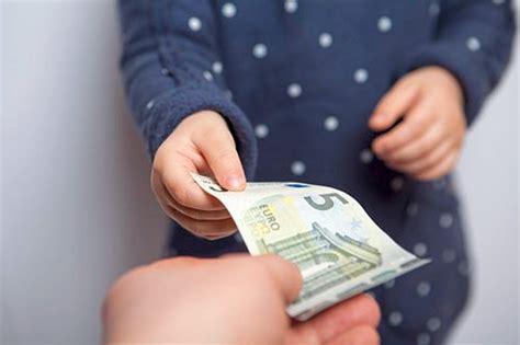 Wie Taschengeld Kinder Den Umgang Mit Geld Lehrt Geld Derstandard At › Wirtschaft