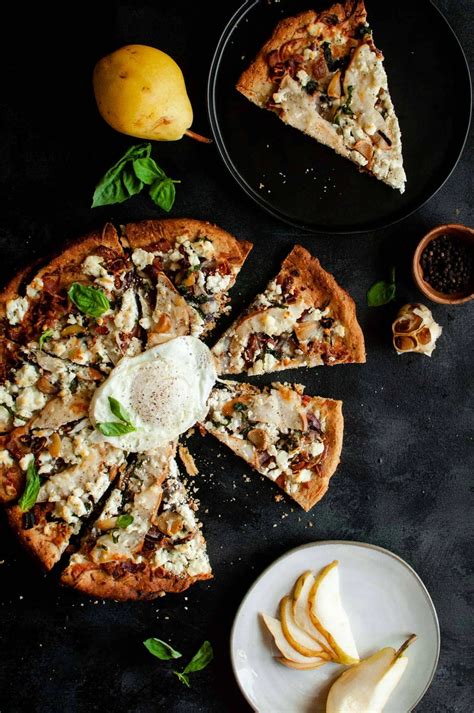 Goat Cheese And Pear Pizza With Caramelized Onions Classy Egg Option