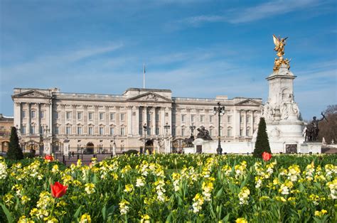 Buckingham Palace Is Still Planning to Open Up for Tourists This Summer