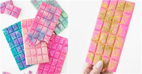 Glittery And Colorful Chocolate Bars That You Can Easily Make At Home