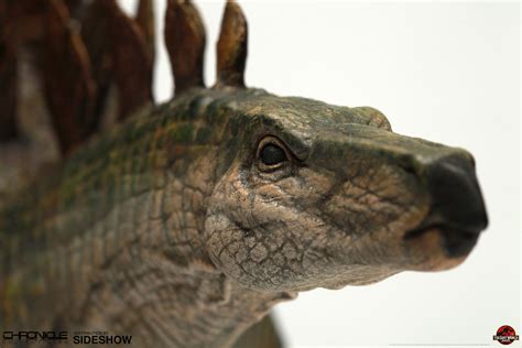 Jurassic Park Stegosaurus Maquette By Chronicle