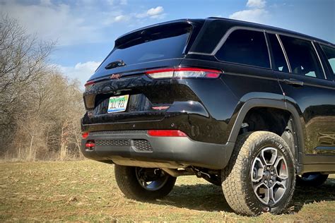 2022 Jeep Grand Cherokee Trailhawk The Refined Luxurious Off Roader