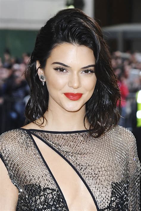 65 Kendall Jenner Hair Looks We Love Kendall Jenners Hairstyle Evolution