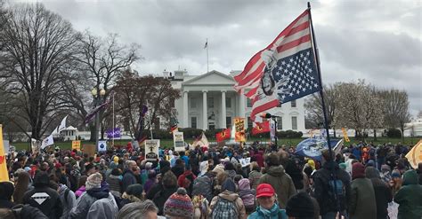 Native Americans Bring Dakota Pipeline Protest To Trumps Doorstep