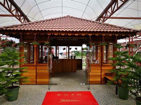 The cameron highlands are one of malaysia's oldest resort areas, with rolling green hills and a kea farm is the highest village in the cameron highlands, with vegetable farms and upscale. Kea Garden Guest House, Cameron Highland - Crazy About ...