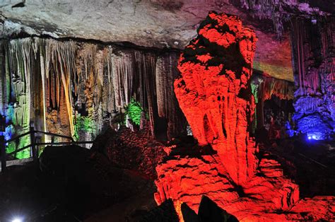 Located In Mashan County Guangxi Jinlun Cave Is One Of The Ten Famous