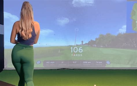 Look Paige Spiranac Shows Off Her Driving Ability The Spun Whats