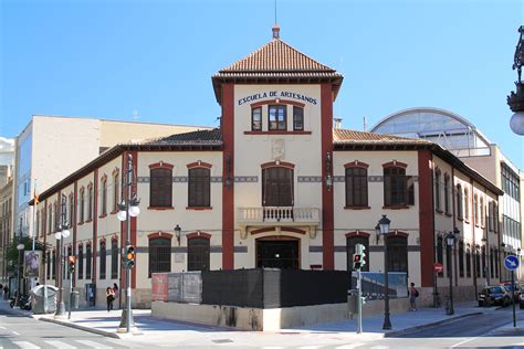Fileescuela De Artesanos Valencia Wikimedia Commons