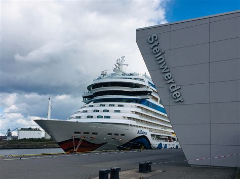 Steinwerder Aida Cruises Cruise Terminal 2020 Stadtführungen In