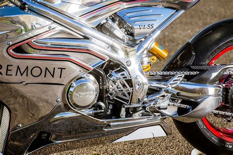 norton v4 rr and ss officially debuts