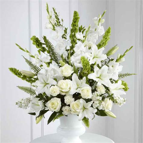 Top Arreglos Florales Blancos Para Iglesia Abzlocal Mx