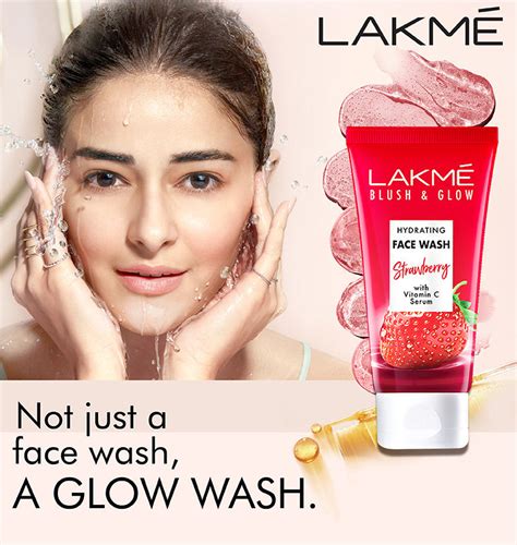 Lakme Blush And Glow Hydrating Strawberry Facewash With Vitamin C Serum