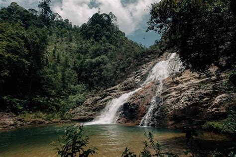 Lawa lagi air terjun asahan ni sebab ramai orang tak tahu. 11 Air Terjun Di Malaysia Destinasi Percutian Indah - Ammboi
